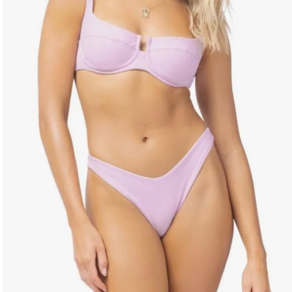 L* Space Bikini Set ! Ribbed Fabulous Fabric ! Size SM top/ bottom set !! BNWT’s